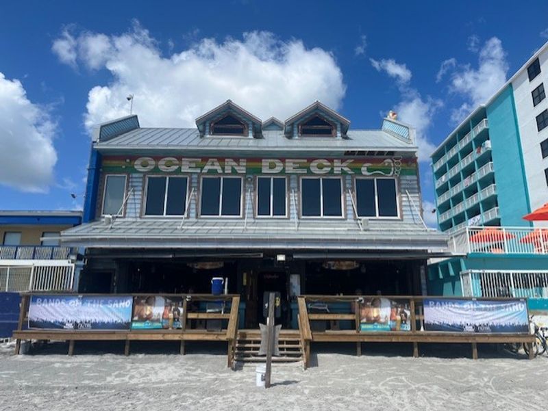 10 Florida Beachfront Restaurants With Ocean Views That Stay Affordable - Decor Hint Ocean Deck Restaurant & Beach Bar, Daytona Beach