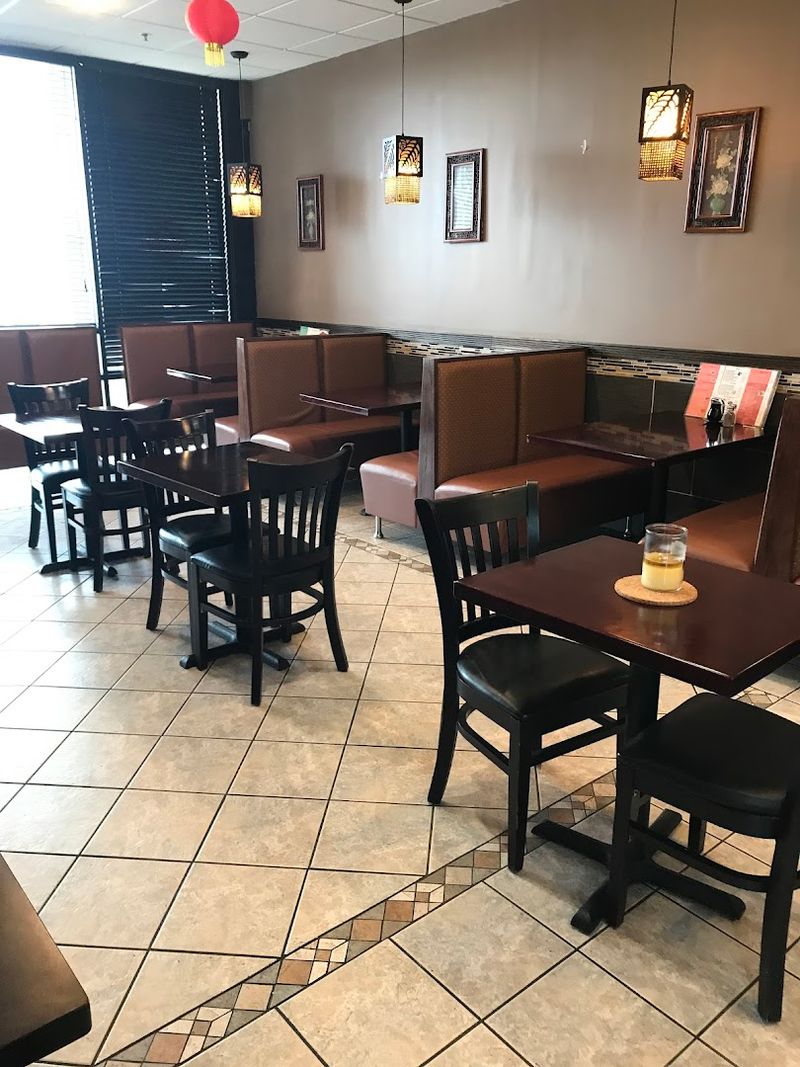 New Peking Bistro Chinese Restaurant