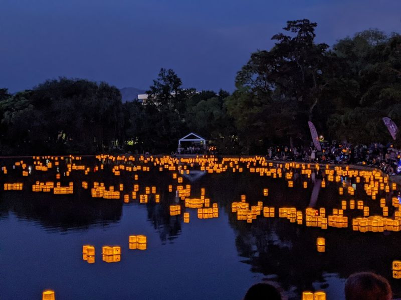 Lantern Kits Make The Evening Feel Personal