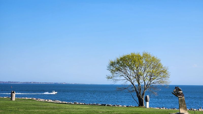 Easy Walks Along Open Shoreline Spaces