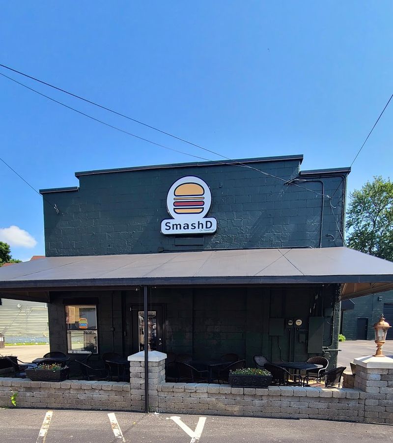 These 11 Kentucky Cheeseburgers Are Worth The Drive For Just One Bite - Decor Hint SmashD On Frankfort, Louisville