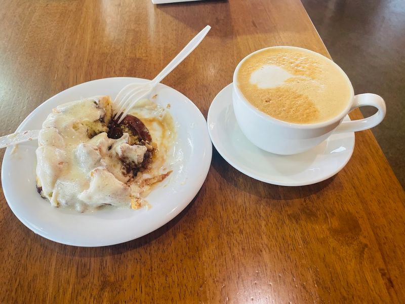 13 Oregon Restaurants That Prove Gluten-Free Dining Can Still Be Full Of Flavor - Decor Hint Kyra's Bake Shop