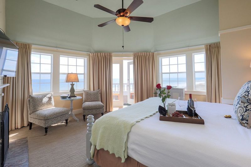 Rooms Designed Around The View