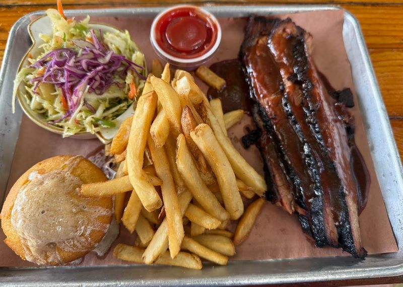 Taino Smokehouse, Middletown