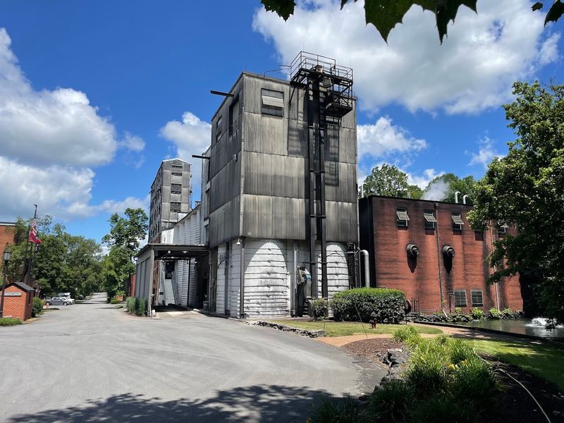 These 11 Peaceful Tennessee Towns Feel Like Simpler Times - Decor Hint Lynchburg, Moore County