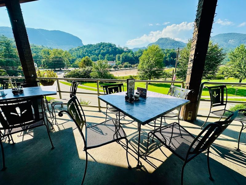 La Strada At Lake Lure