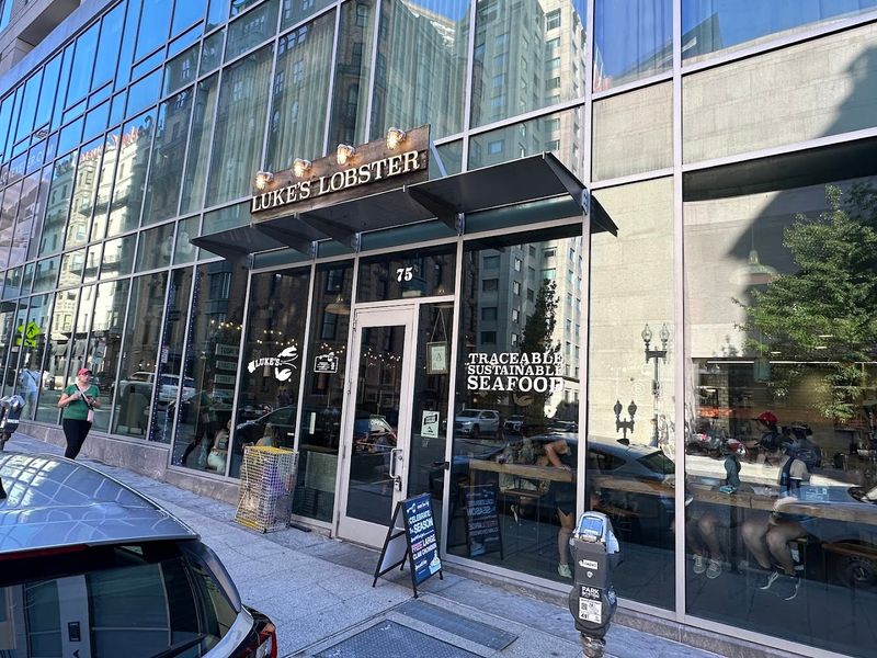 Luke's Lobster Back Bay