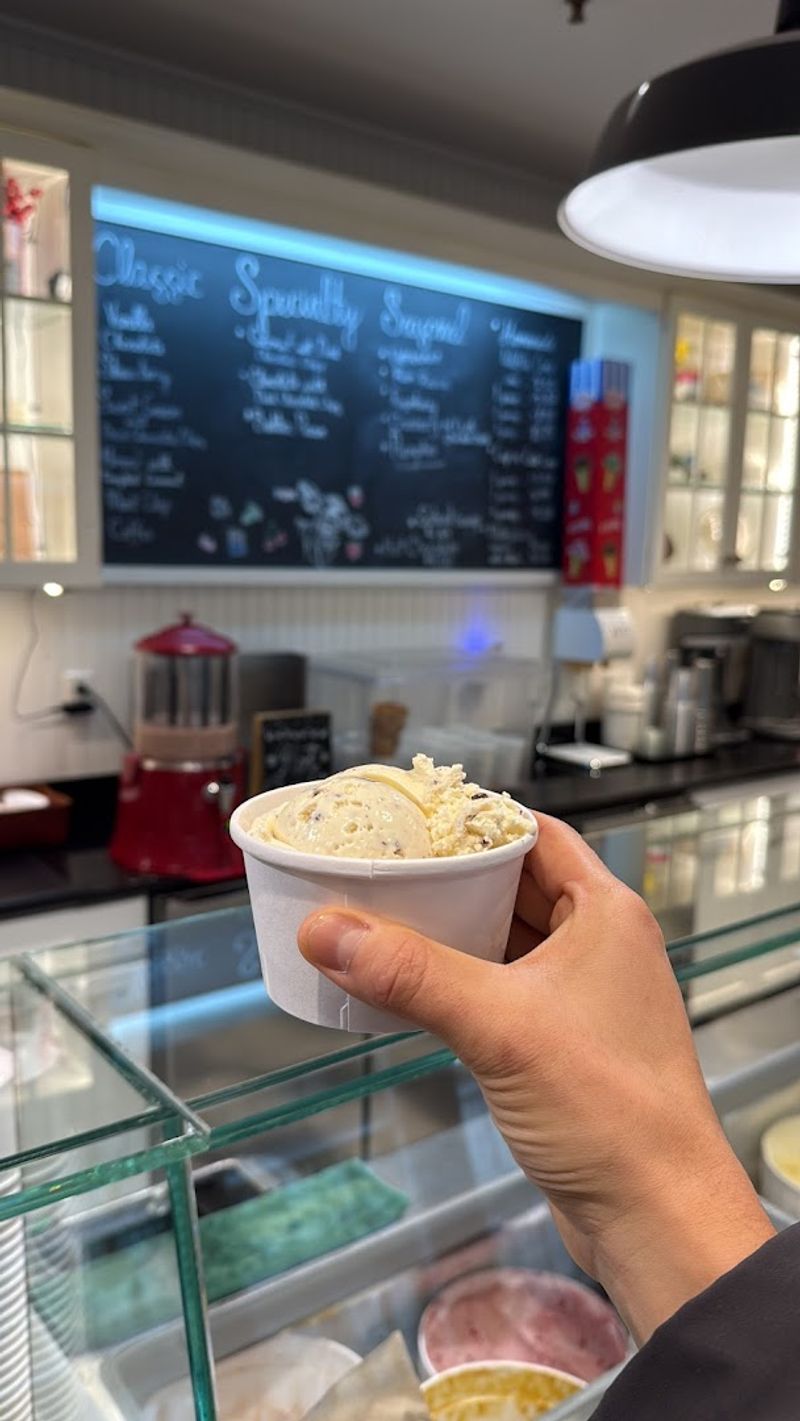 Rich Scoops With Local Devotion