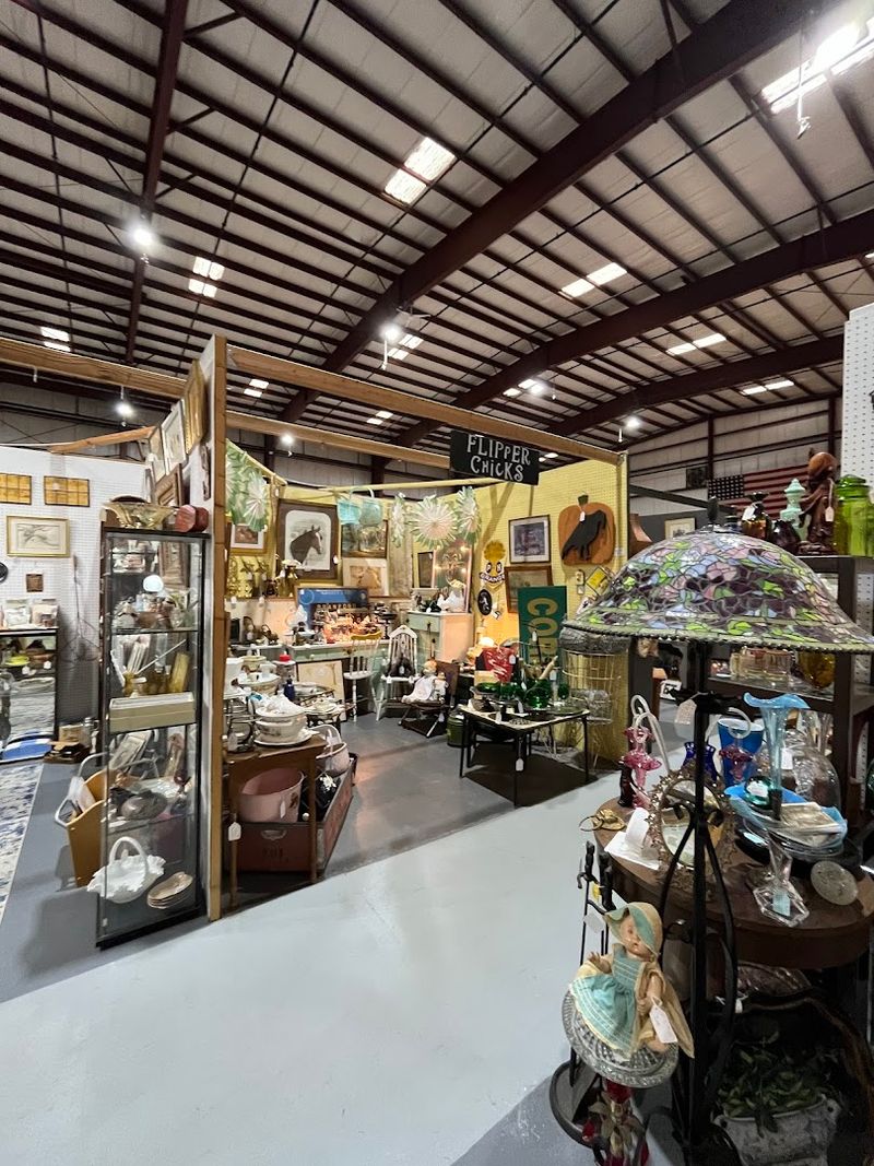 Shoppers Can Lose Hours Hunting For Vintage Treasures At This Huge Connecticut Antique Center - Decor Hint Every Booth Feels Different