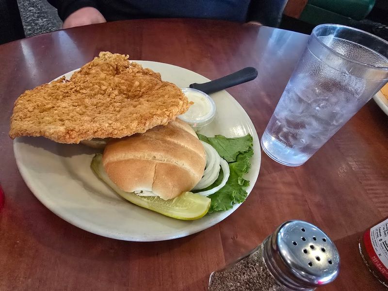 Country-Style Comfort Food With Big Portions