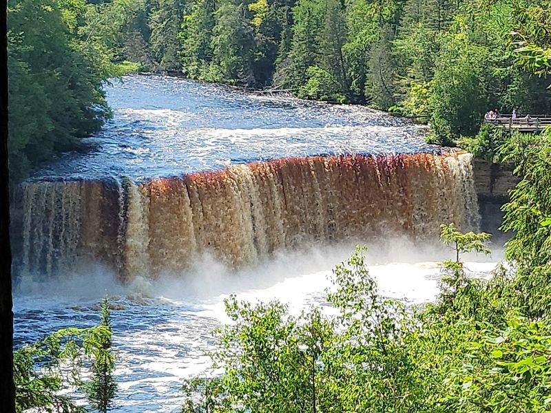 Tahquamenon Falls State Park, 41382 W M-123, Paradise