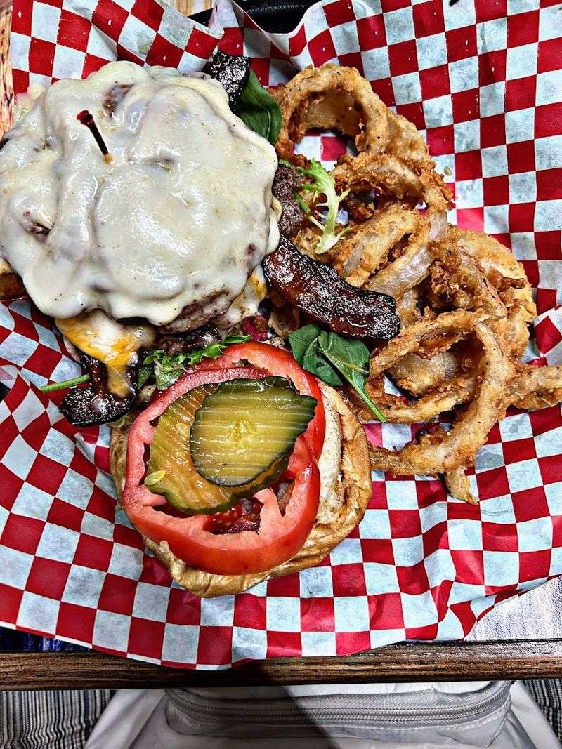 People Drive From All Over Georgia For Big Country Breakfasts At This Simple Mountain Restaurant - Decor Hint Generous Portions At Prices That Actually Make Sense