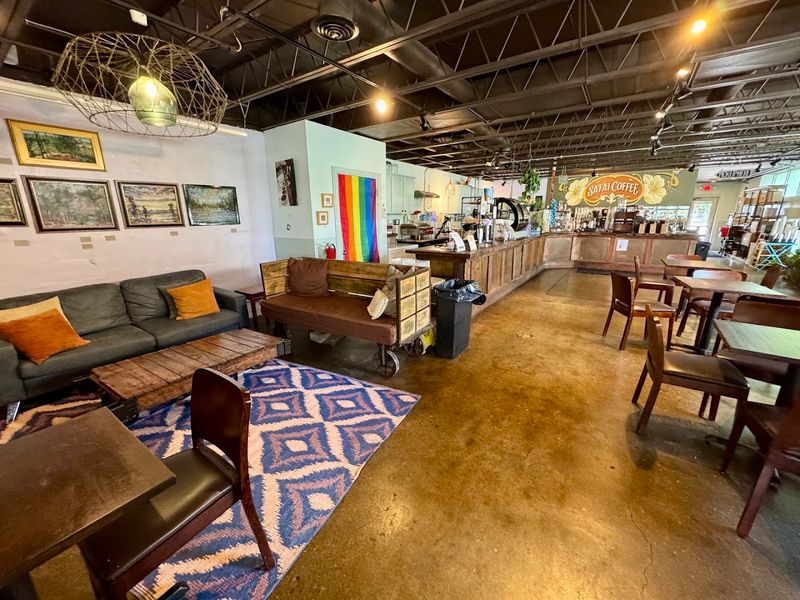 13 Louisville, Kentucky Coffee Shops Where Locals Choose To Spend Their Mornings - Decor Hint Safai Coffee Shop