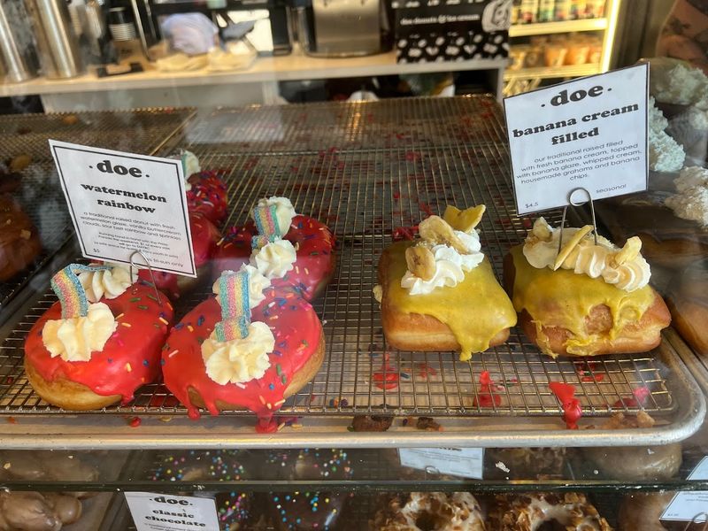 These 11 Incredible Donut Shops In Oregon Are Worth A Cross-State Drive - Decor Hint Doe Donuts