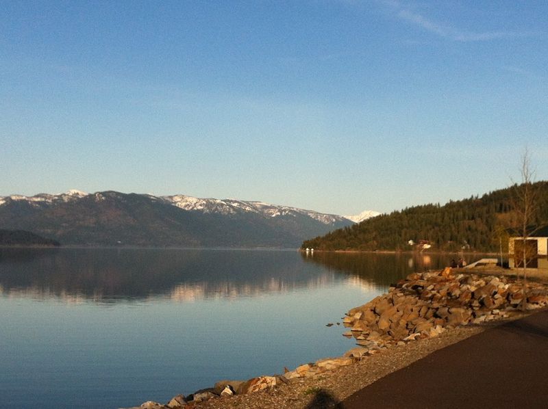 Mountain Views Keep The Lakefront From Feeling Ordinary