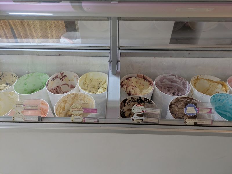BJ's Ice Cream Parlor