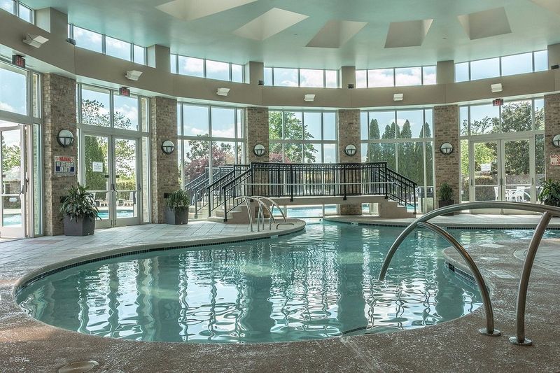 Slip From Golf-Course Views Into Full Relaxation Mode