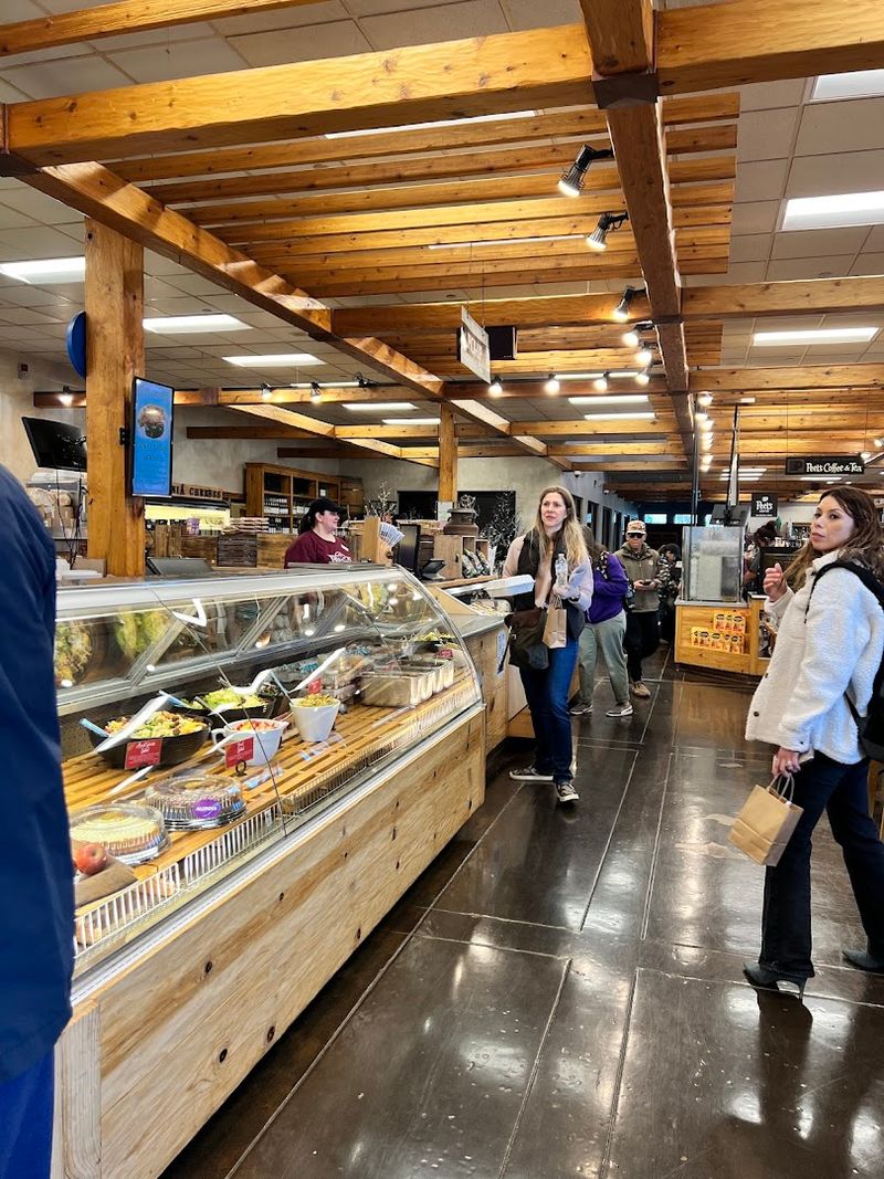 12 California Factory Tours That Turn Everyday Curiosity Into A Fun Day Out - Decor Hint Hilmar Cheese Company Visitor Center, Hilmar