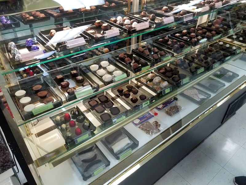 Ruth Hunt Candy Company - Mt Sterling