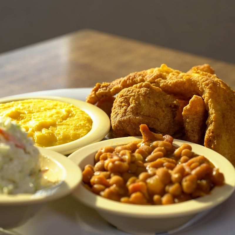 Fried Chicken Sundays That Draw a Crowd Every Week