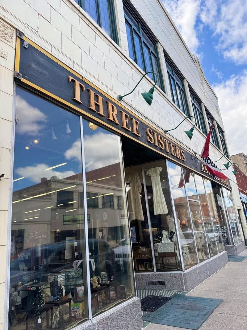 Three Sisters Antique Mall