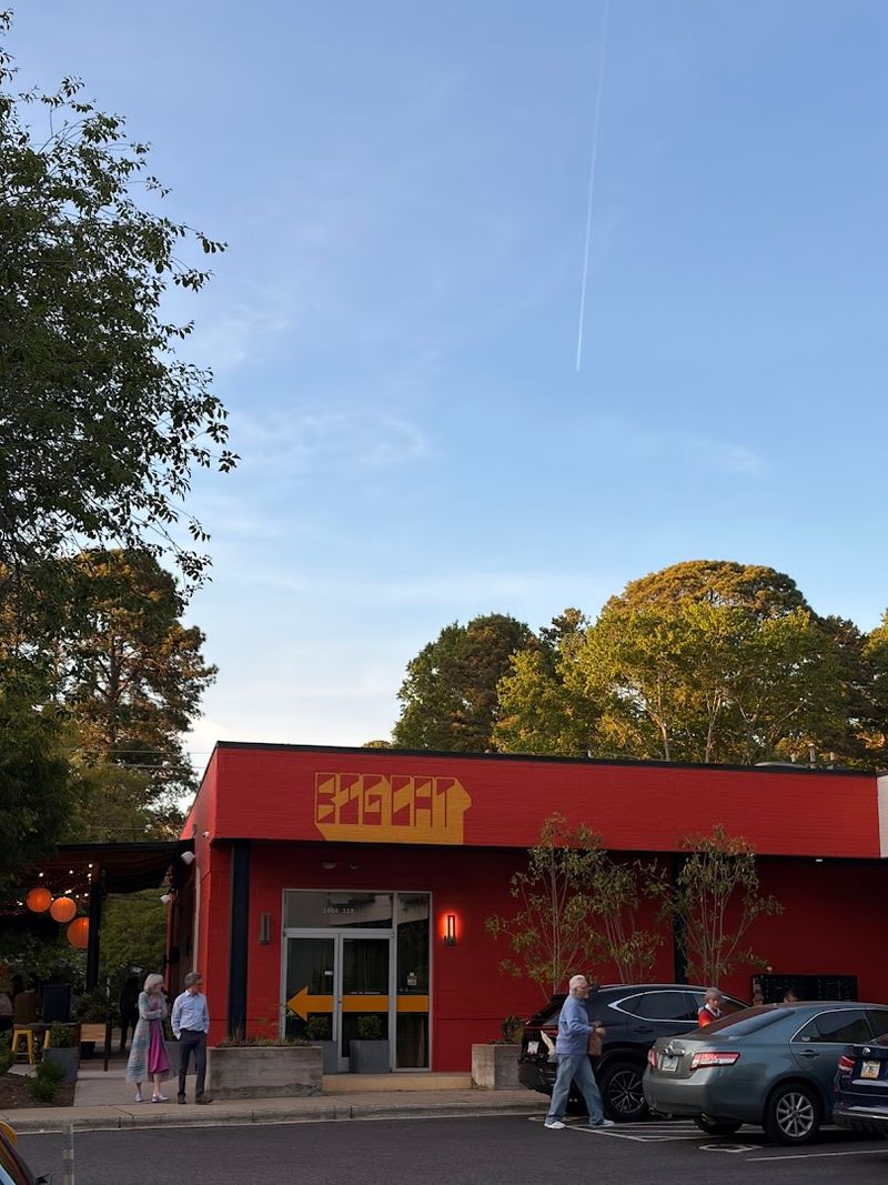 BIG CAT Turns A Raleigh Meal Into A Feline-Fanatic Field Trip