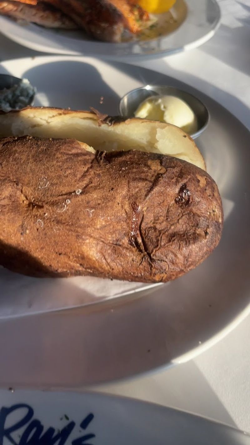 Honey Butter Rolls Are Worth Every Single Bite