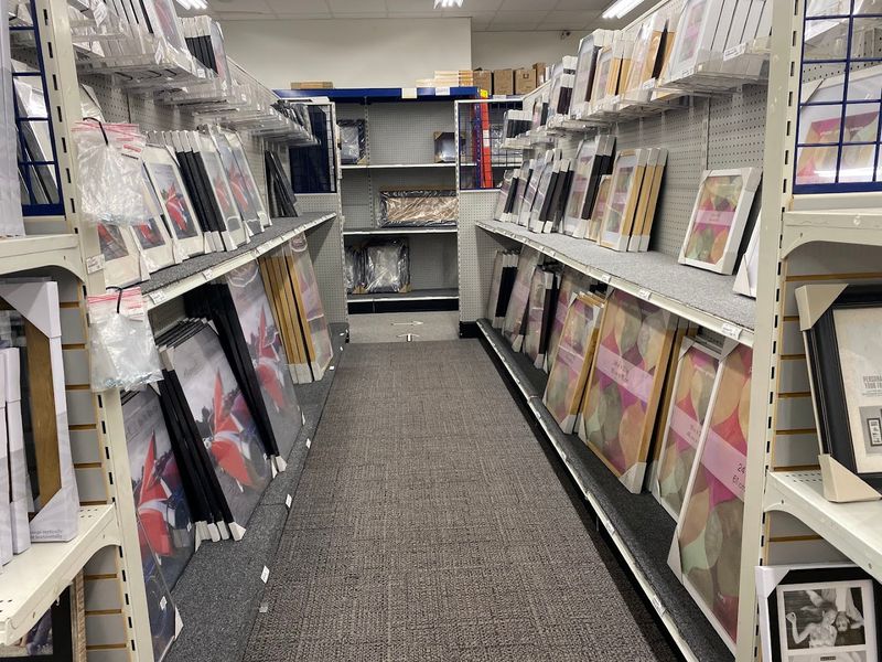 Artists Across Connecticut Keep Returning To This Massive Art Store - Decor Hint Paper, Canvas, And Surfaces Galore