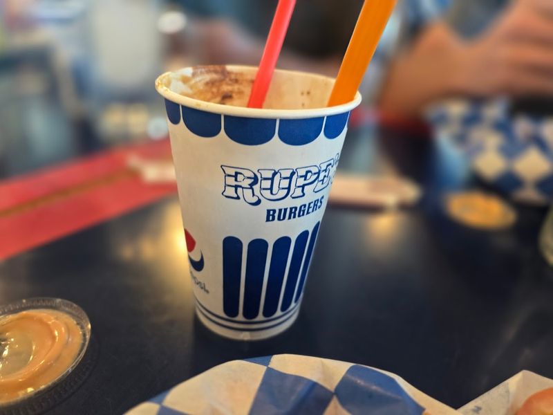 This Idaho Drive-In Keeps Its Carhop Service And Old-School Burger Charm - Decor Hint Milkshakes Worth The Drive