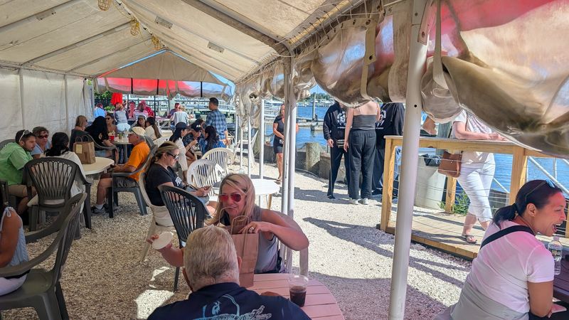 The Best Lobster Roll In Connecticut Is Served At This Cozy Seafood Spot - Decor Hint A Small Spot With A Loyal Crowd