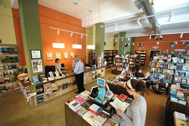 9 South Carolina Bookstores That Invite You To Stay And Browse For Hours - Decor Hint Hub City Bookshop, Spartanburg