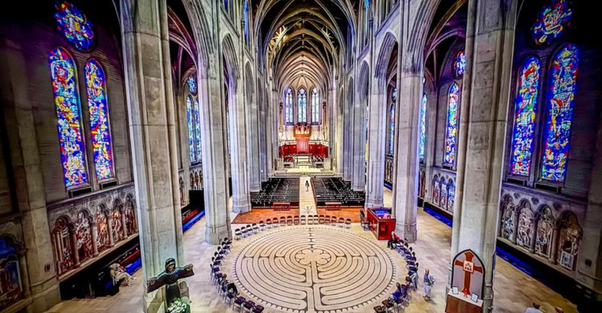 California Has A Hilltop Cathedral That Looks Straight Out Of Old Europe - Decor Hint