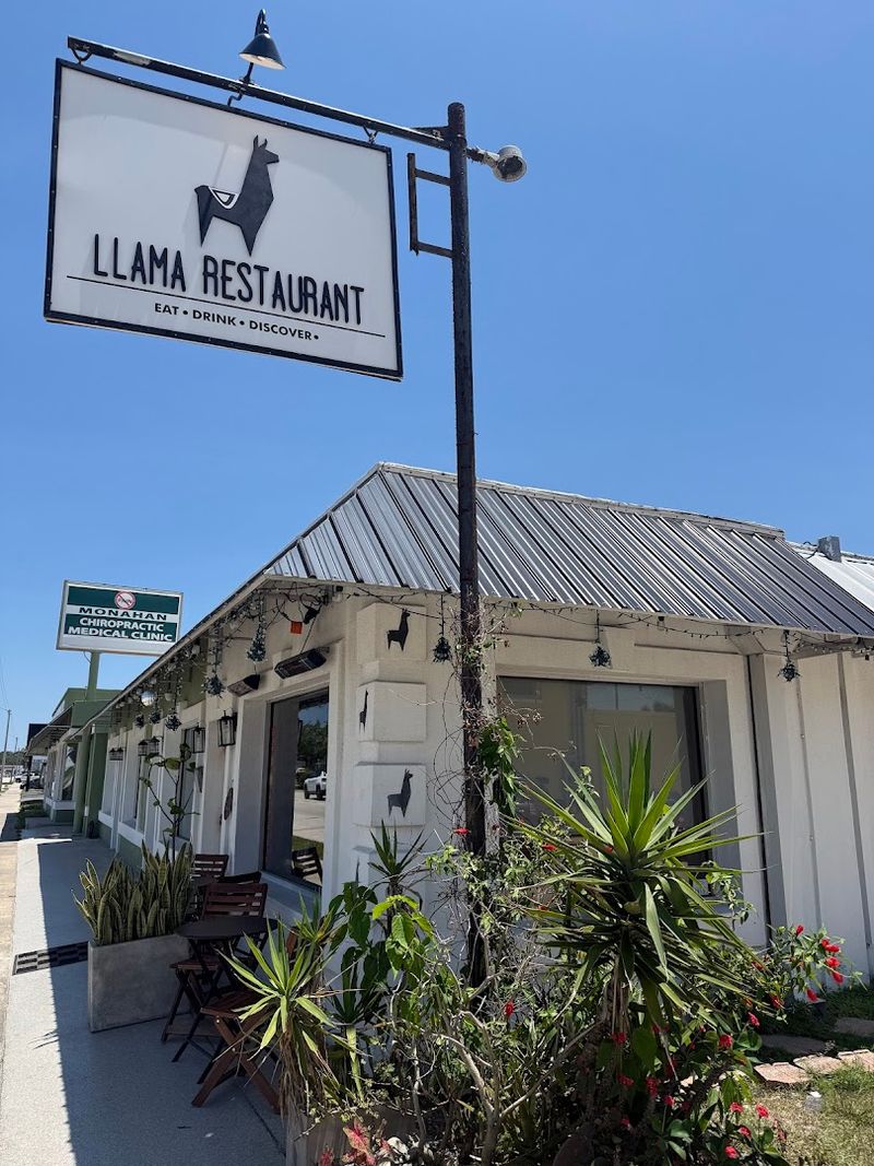 10 St. Augustine, Florida Restaurants Worth Visiting In 2026 - Decor Hint Llama Restaurant