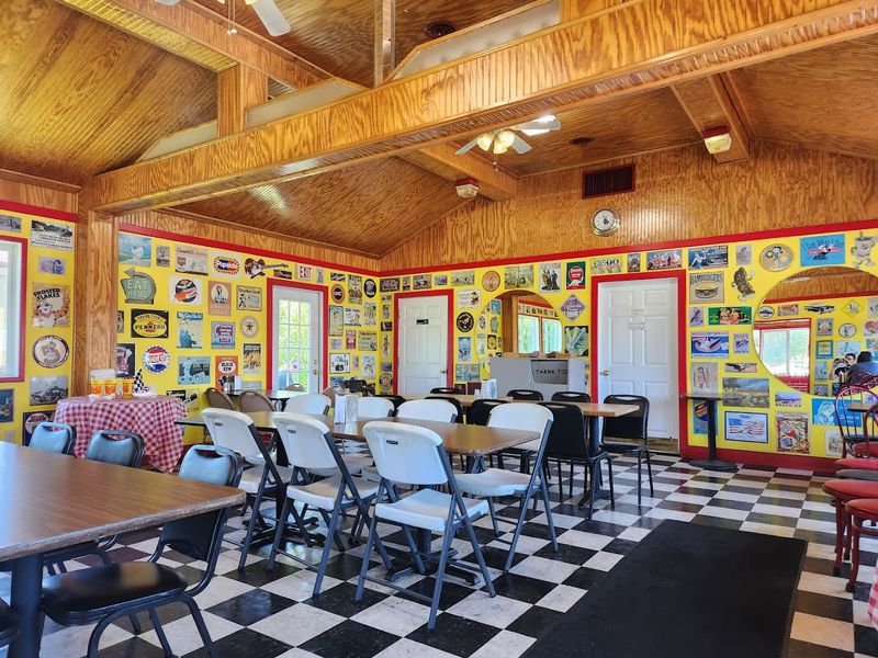 A Nostalgic Atmosphere Straight From The 1950s