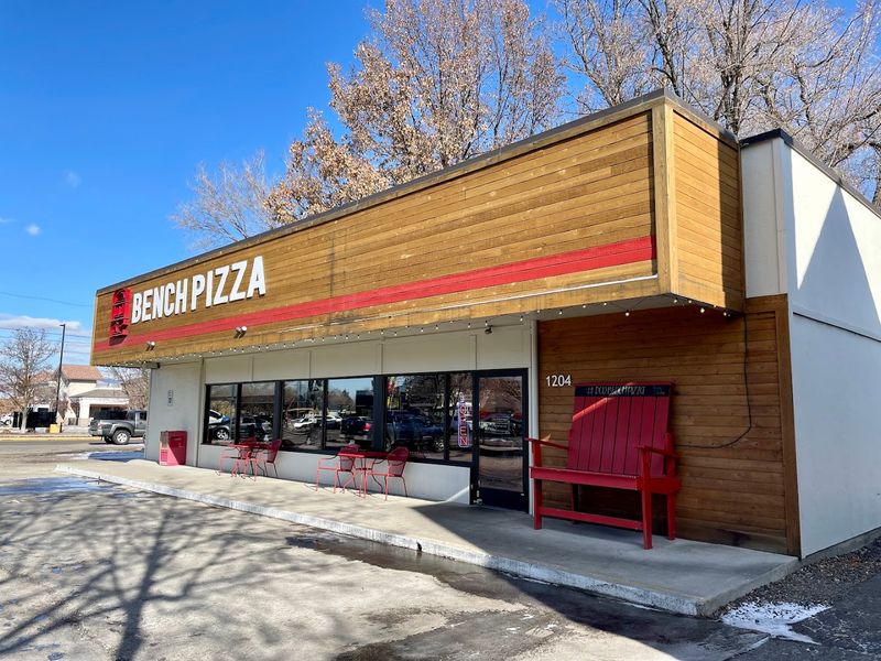 Red Bench Pizza