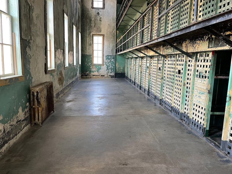 Solitary Confinement Adds The Site's Most Chilling Pause