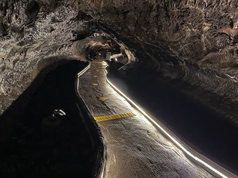 14 California Places Where The Silence Is Half The Reason To Go - Decor Hint Lava Beds National Monument, Tulelake