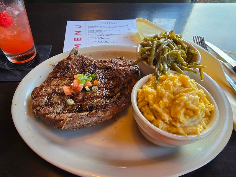 10 No-Frills Steakhouses In Alabama That Are Absolutely Worth The Drive - Decor Hint 20/59 Restaurant And Bar, Cottondale