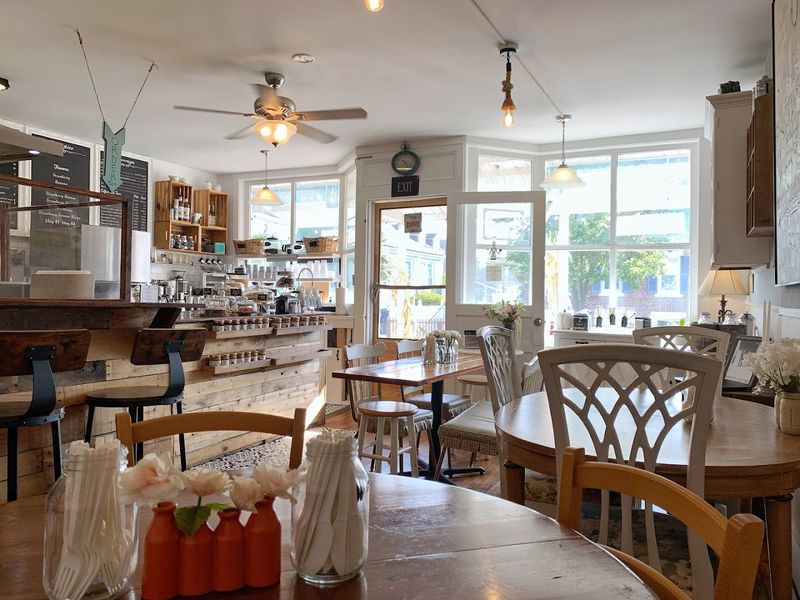 10 Low-Key Jersey Shore Restaurants Food Lovers Need To Try - Decor Hint Crêperie De La Mer & French Café