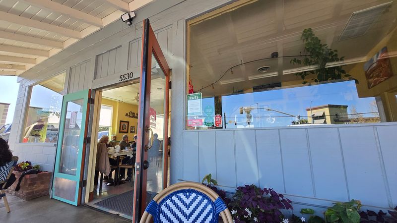 14 Sacramento, California Hole-In-The-Wall Restaurants Locals Would Rather Keep To Themselves - Decor Hint Nopalitos Southwestern Cafe, 5530 H St, Sacramento, California