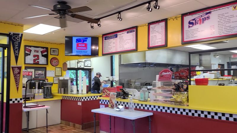 Skips Chicago Dogs, Avondale Estates