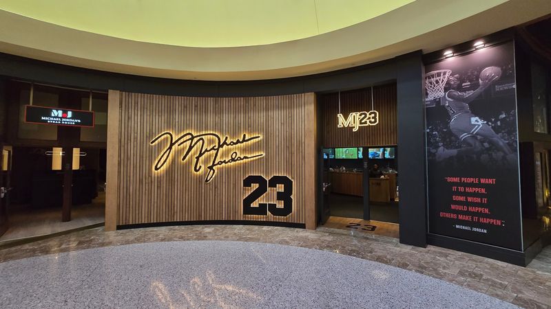 Michael Jordan's Steak House, Uncasville