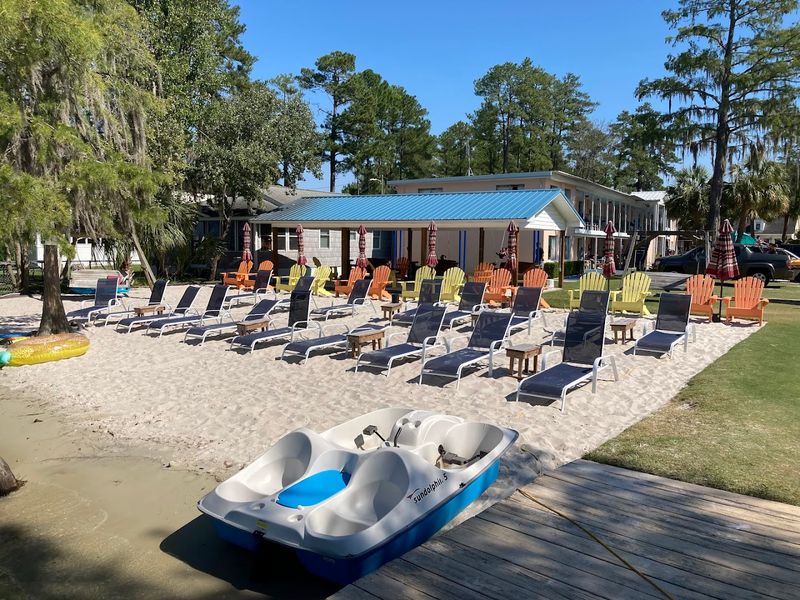 Soft Pale Sand Gives This Inland Lake Its Beach-Day Twist
