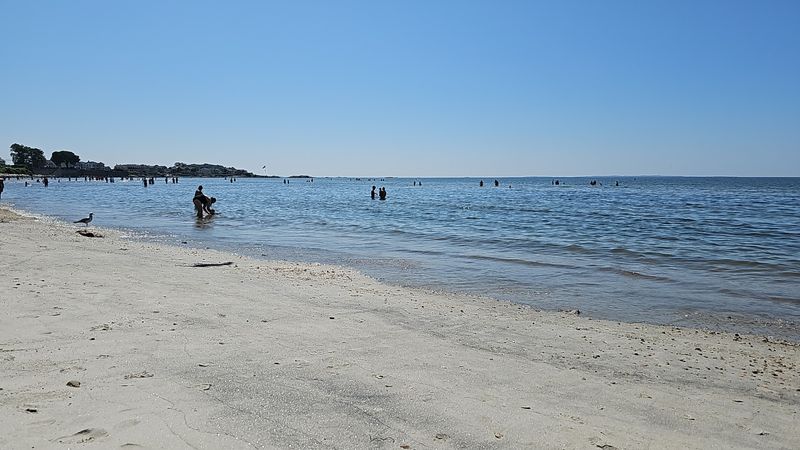 A Quieter Shoreline Escape In East Lyme