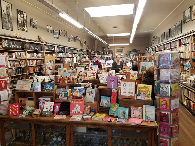 Klindt's Booksellers & Stationers, The Dalles