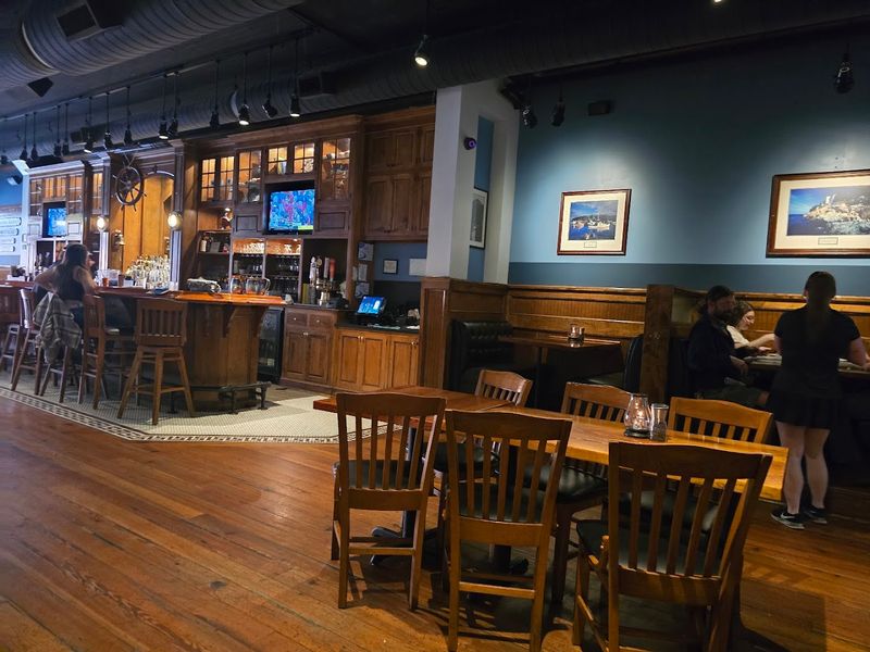 Maine Street Coastal Cuisine - Cartersville