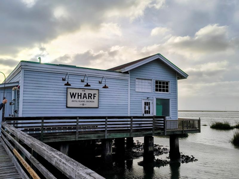The 15 Georgia Waterfront Restaurants That Quietly Offer The State's Best Dining Experience - Decor Hint The Wharf