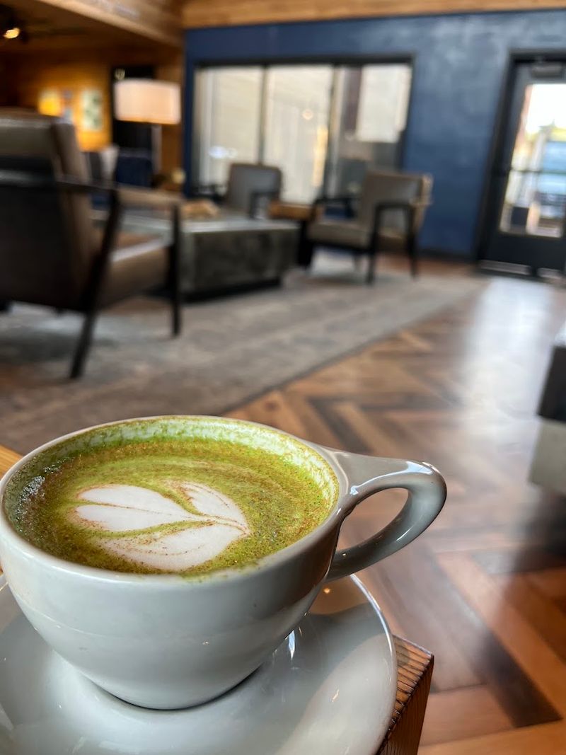 9 Colorado Coffee Shops Where The Scenery Is Just As Memorable As The Coffee - Decor Hint Unravel Coffee