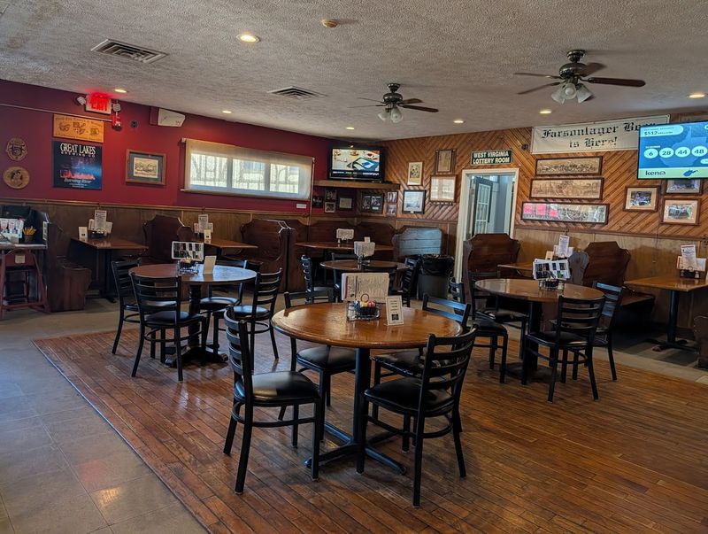 North End Tavern & Brewery, Parkersburg 