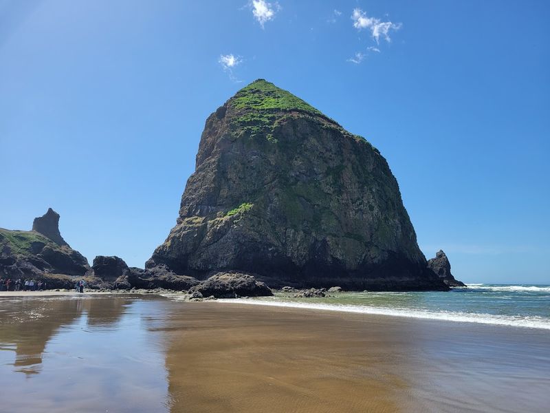 Cannon Beach & Haystack Rock